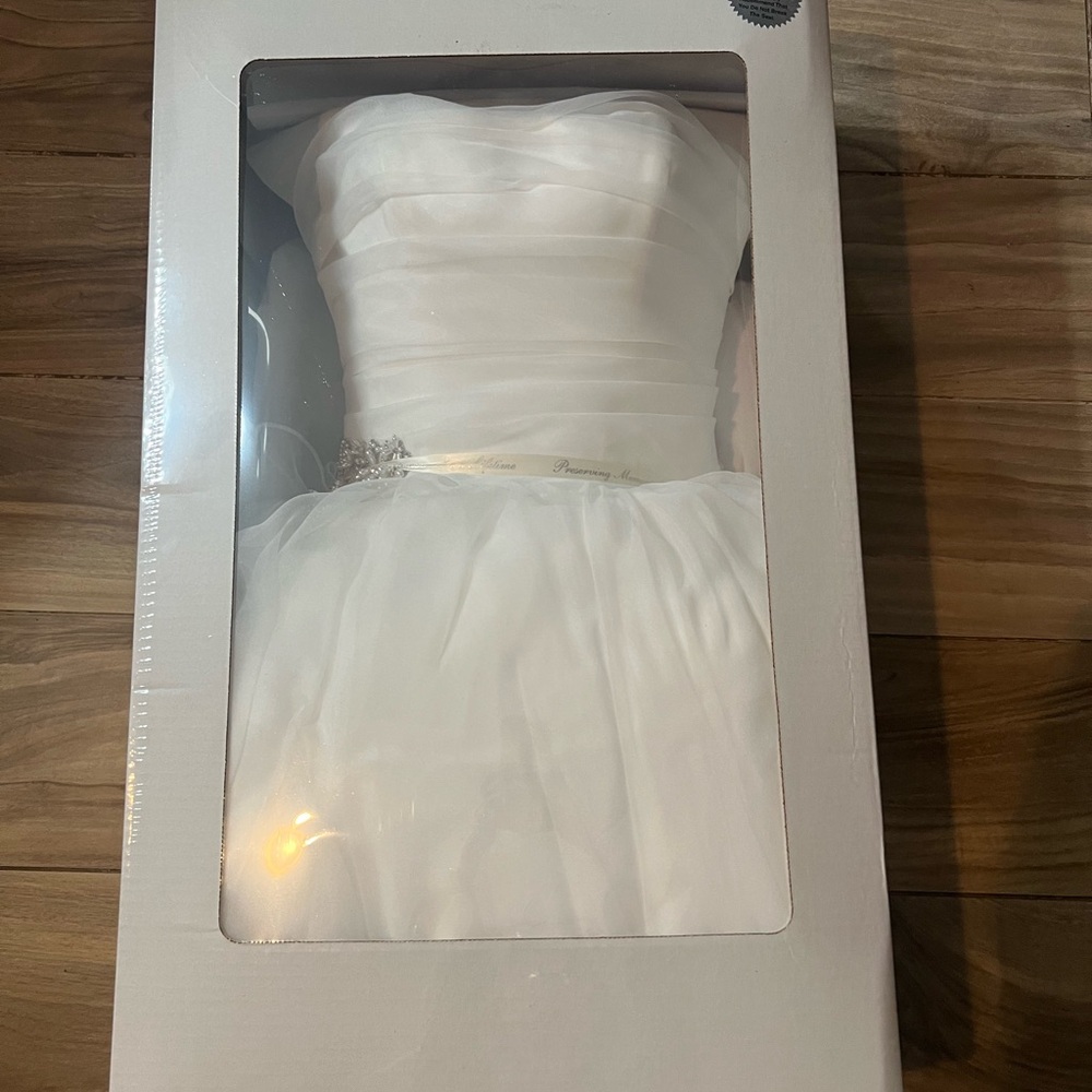 NWT Davids Bridal Wedding Dress - J9869, unopened and unaltered